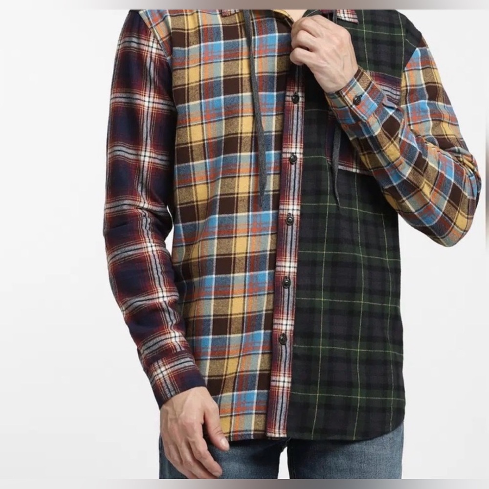 American Eagle Outfitters Multicolor Plaid Button Down Shirt